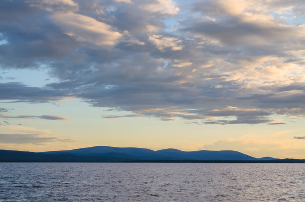 Lake Verkhnee (Northern Russia) by sunset - Foto, immagini