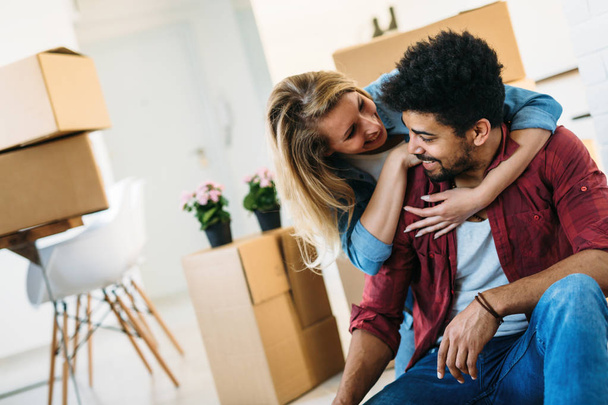couple  moving in new apartment - Foto, Imagem