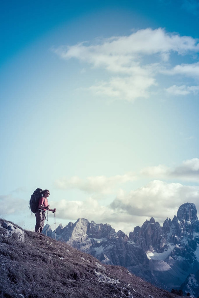 hiker in front of Alps mountains - Fotoğraf, Görsel