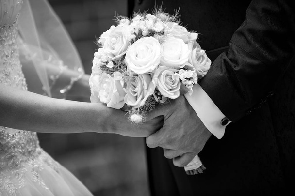 Beautiful wedding roses bouquet - Fotó, kép