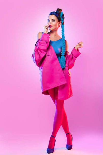 Stylish woman in colorful clothes - Zdjęcie, obraz