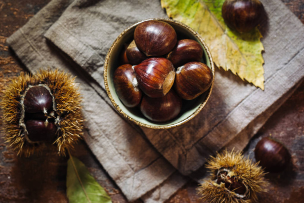 Fresh raw chestnuts - Photo, Image