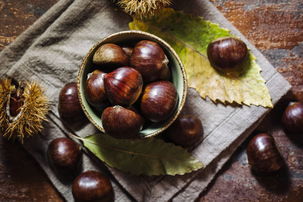 Fresh raw chestnuts - Photo, Image