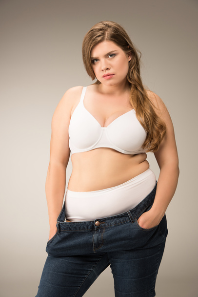 ジーンズの太りすぎの女性 - 写真・画像