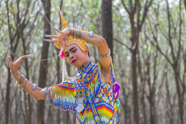 Nora jest klasycznym ludowe i regionalne taniec Tajlandii - Zdjęcie, obraz