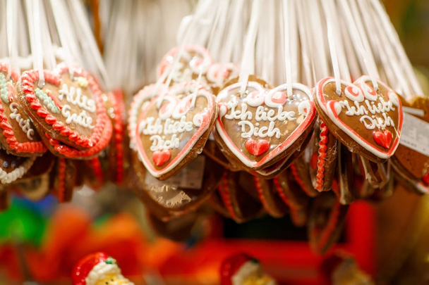 Gingerbread kalpler Berlin Noel pazarında - Fotoğraf, Görsel