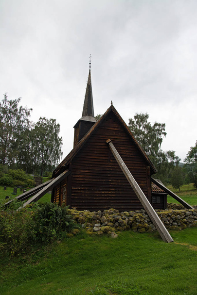 Roedven Stave Church, Moere Og Romsdal, Norvège
 - Photo, image