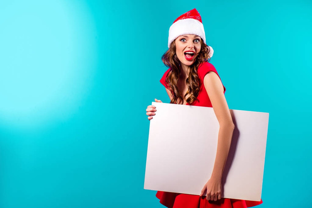 Weihnachtsmann Mädchen mit leerem Brett - Foto, Bild