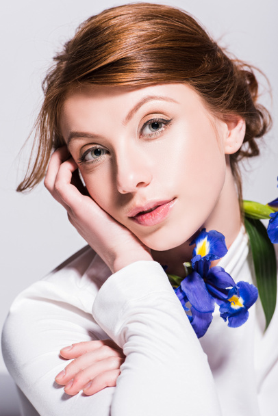 beautiful woman with iris flowers - Foto, Imagem