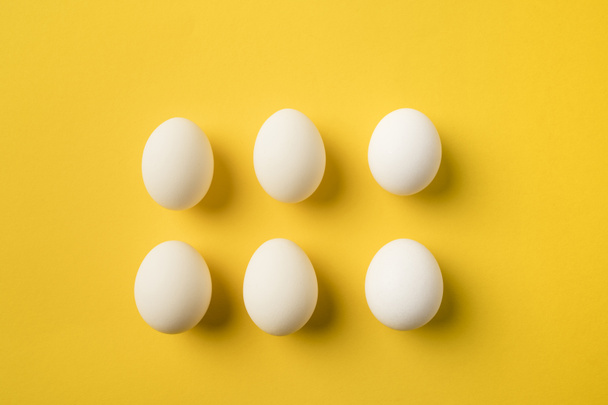 έξι αυγά κότας - Φωτογραφία, εικόνα