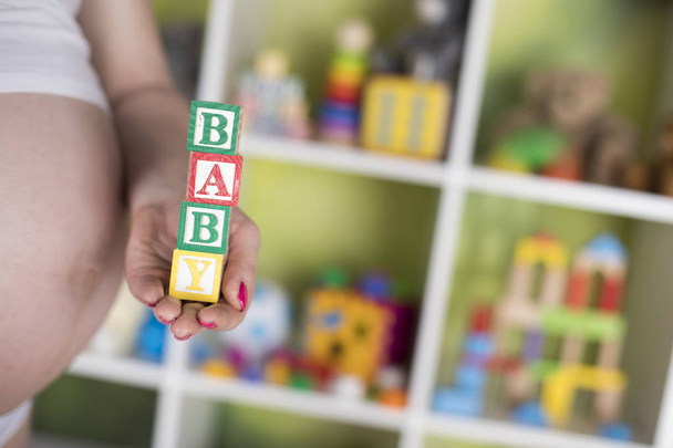 Ahşap oyuncak küpleri, Bebek - Fotoğraf, Görsel