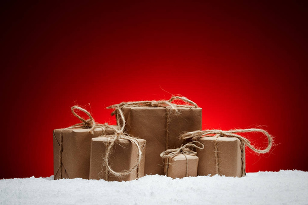 Karácsonyi összetétele. Üdvözlőlap-új év, ajándékok, betakar - Fotó, kép