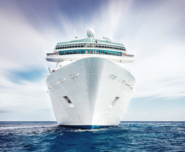 Cruise ship with blue sky - Photo, Image
