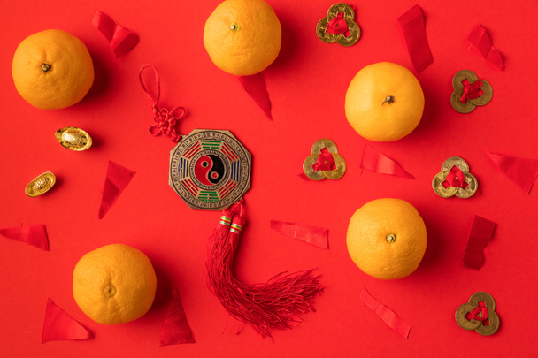 oriental decorations and tangerines  - Photo, Image
