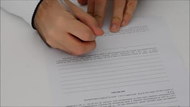 podpisania umowy w biurze - Materiał filmowy, wideo