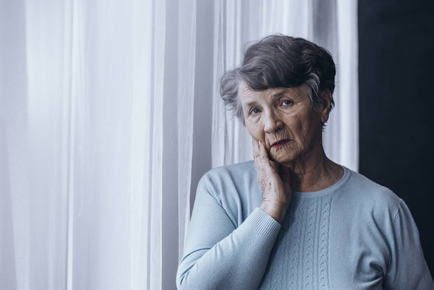 Elderly person suffering from Alzheimer - Photo, Image