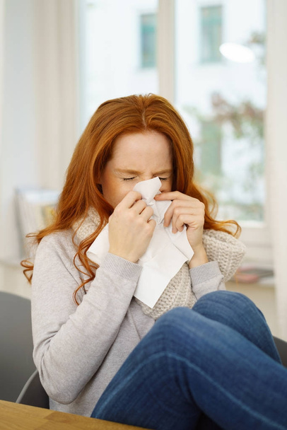 young woman with seasonal flu  - Foto, Imagem