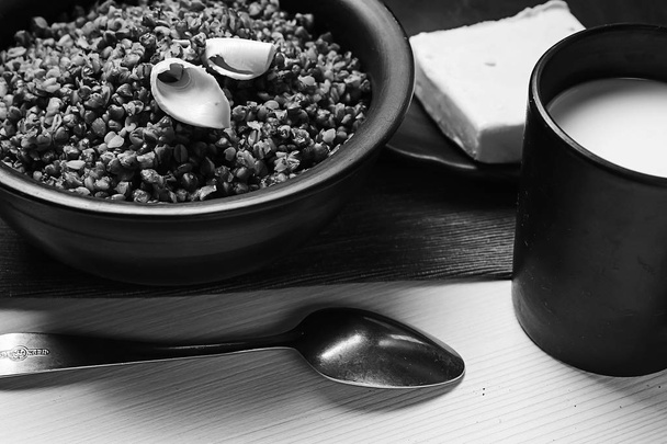 buckwheat porridge on the table.buckwheat porridge on the table. - Foto, Imagen