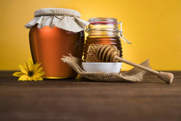 Φρέσκο γλυκό μέλι - Φωτογραφία, εικόνα