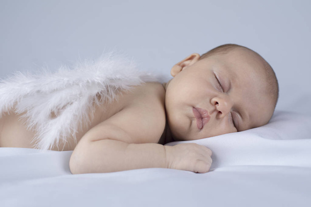 Bellissimo neonato
  - Foto, immagini