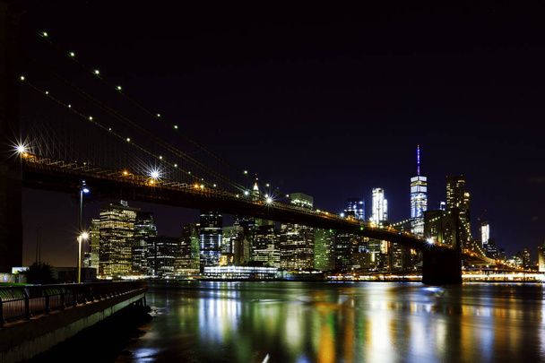 New York City bei Nacht. - Foto, Bild
