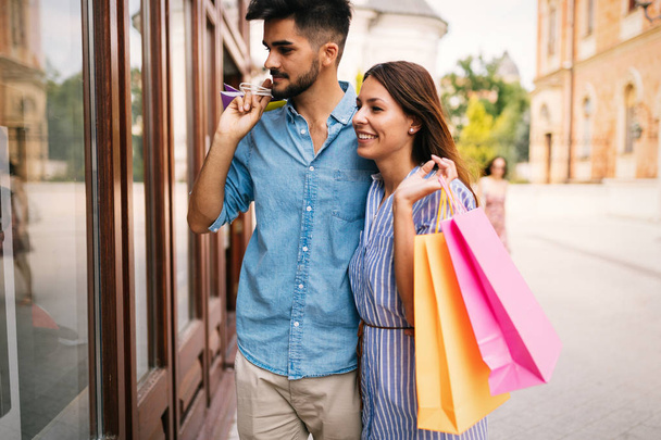  loving couple enjoy shopping together - Φωτογραφία, εικόνα
