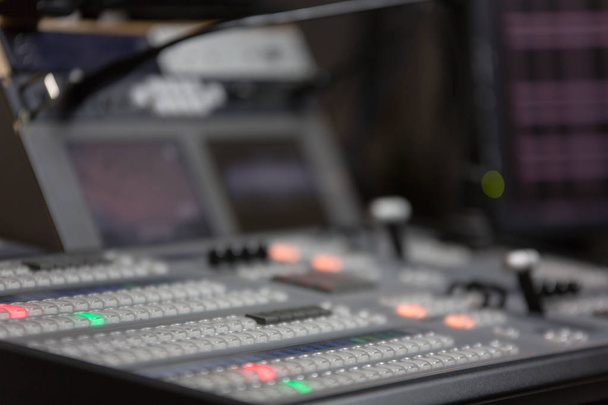 Uitzending studio video en audio switcher mixer - Foto, afbeelding