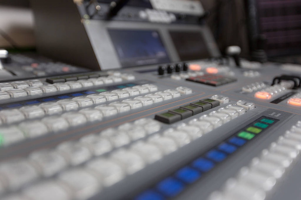 Broadcast studio audio és video switcher mixer - Fotó, kép