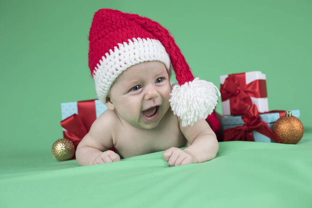 Дитина в різдвяному капелюсі
 - Фото, зображення