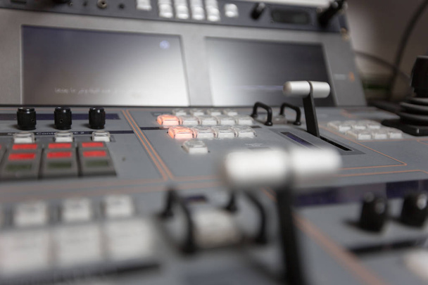 Broadcast studio mixer video e audio switcher
 - Foto, immagini