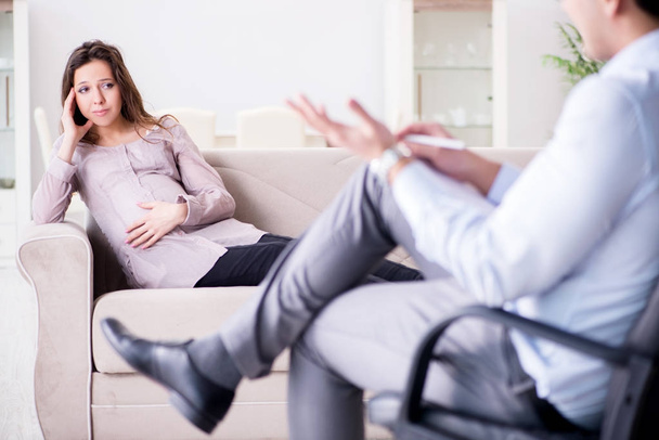 Pregnant woman visiting psychologist doctor - Photo, Image