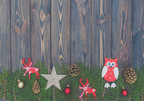 Woody fundo e vintage brinquedos de árvore de Natal. Cartão de Ano Novo
 - Foto, Imagem