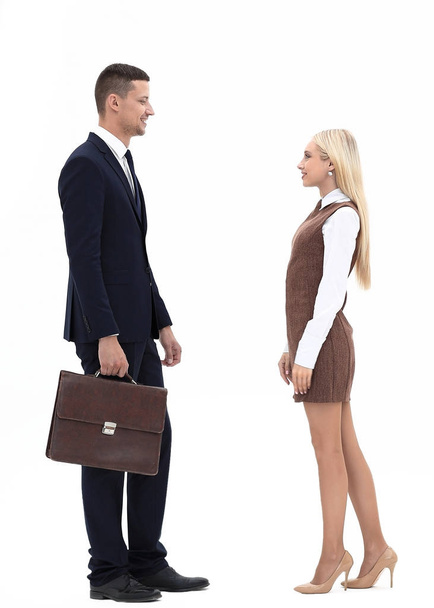 фото в полный рост. приветливый бизнесмен и молодая женщина ассистент
 - Фото, изображение