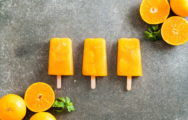 Домашнє апельсинове морозиво
 - Фото, зображення