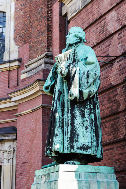 Martin Luther Monument near of St Michael's church - Valokuva, kuva
