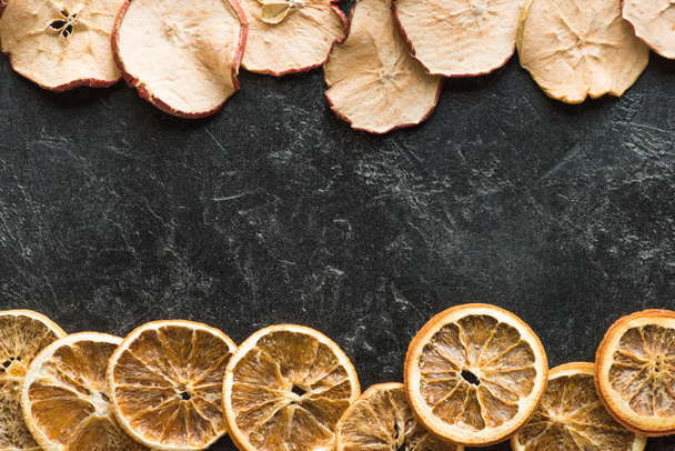 dried apples and oranges - Foto, Imagem