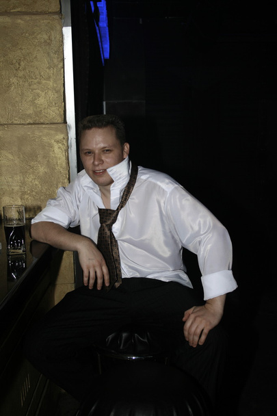 Man in a bar - Фото, изображение