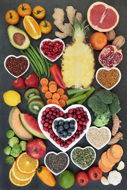 Υγεία τρόφιμα για υγιεινή διατροφή - Φωτογραφία, εικόνα