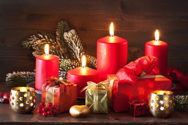 bougies de l'Avent de Noël décoration de lanterne
 - Photo, image