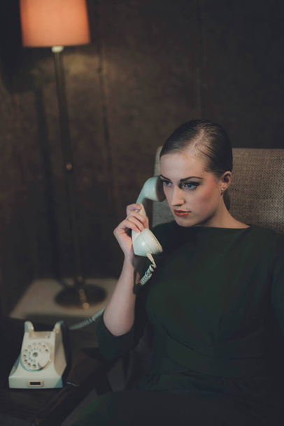 woman talking on phone - Foto, Imagem