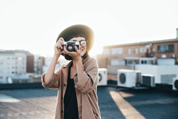 hipster woman with camera - Φωτογραφία, εικόνα
