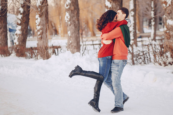 Couple love snow and cold - Фото, изображение