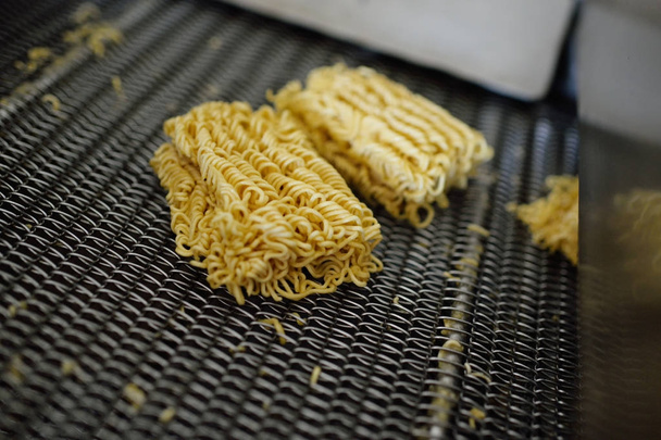 production of instant noodles - Фото, зображення