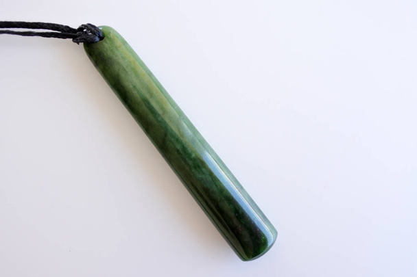 Colar de pedra verde Jade
 - Foto, Imagem