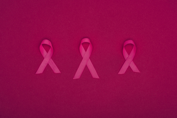 Rubans de sensibilisation au cancer du sein
 - Photo, image