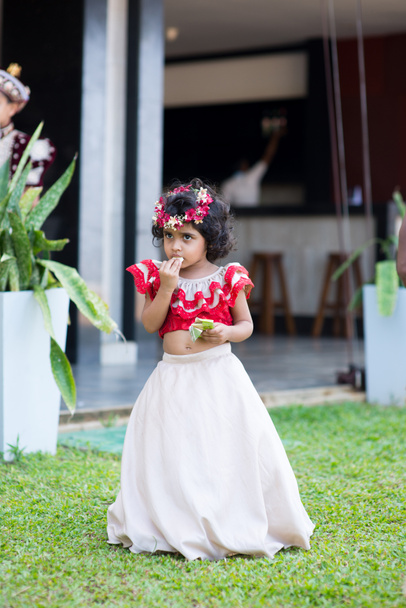 sri lankan child in traditional dress - Fotografie, Obrázek