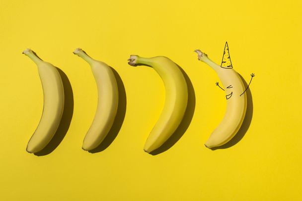 bananas and party hat - Photo, Image