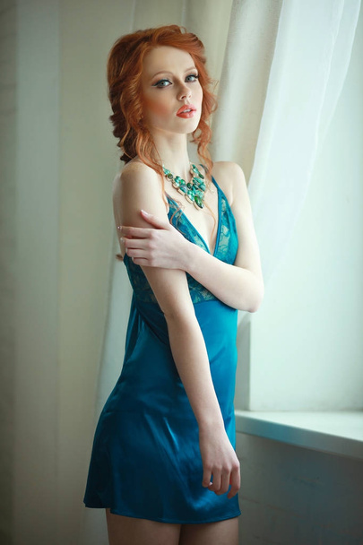 beautiful slender girl with red hair - Φωτογραφία, εικόνα