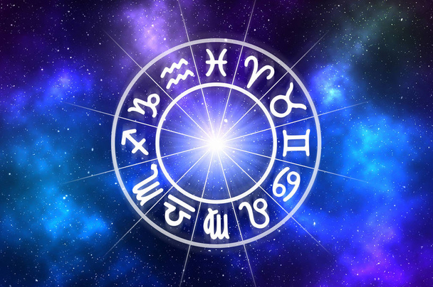 Asztrológiai Horoszkóp horoszkóp kör belsejében - Fotó, kép