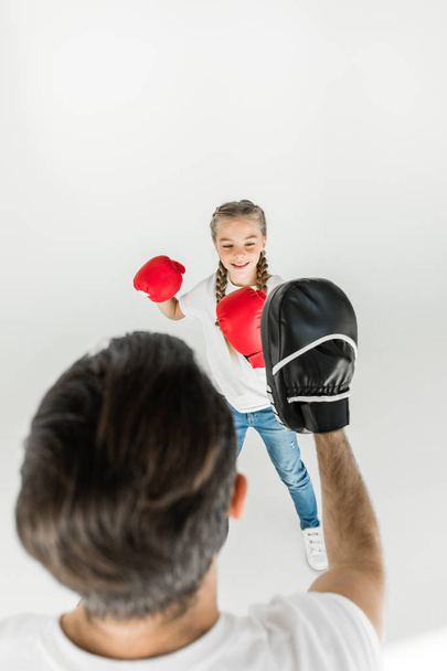 pai e filha boxe juntos
 - Foto, Imagem